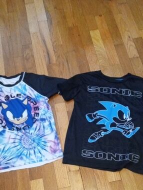 boys 10/12 SONIC hedgehog graphic drifit tee